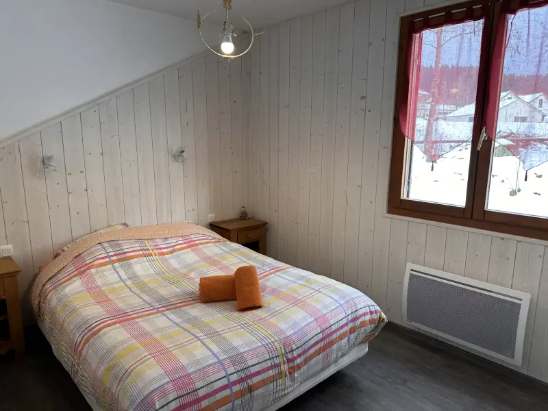 Chalet proche Gerardmer 6 personnes, confort et nature, lac-chambre rdc